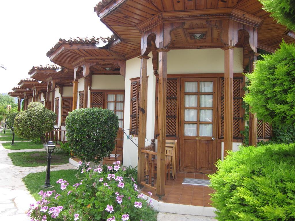 Asur Hotel & Aparts & Villas ดาลยัน ภายนอก รูปภาพ