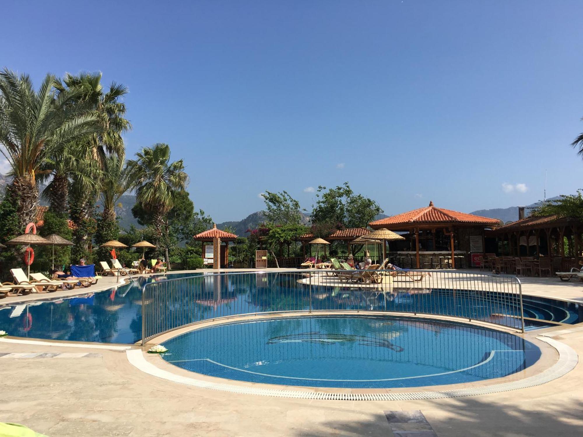 Asur Hotel & Aparts & Villas ดาลยัน ภายนอก รูปภาพ